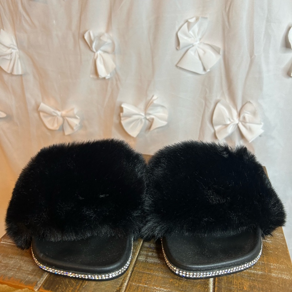 Wild Diva Lounge Slippers with Fur Top